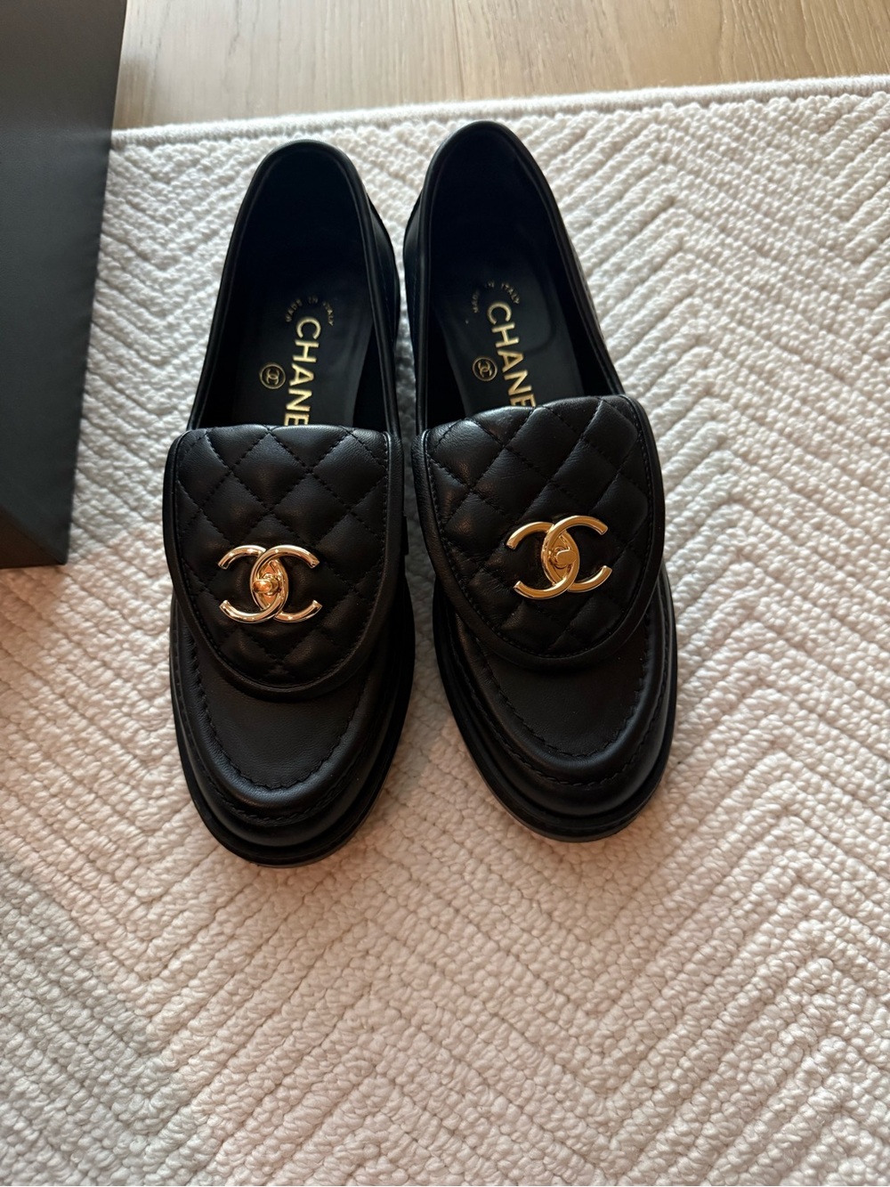 CHANEL Black Quilted Leather CC-Emblem Loafers